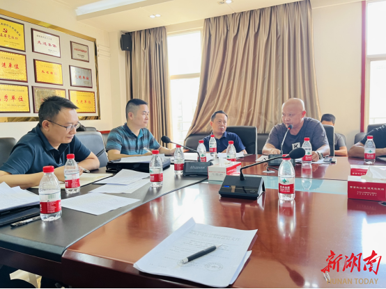 1.png 吉首:开启创业导师联企帮扶“一对一”新模式(图1)