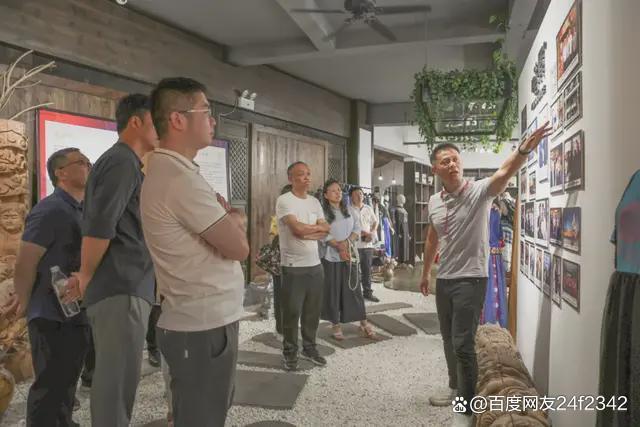 双向赋能!山谷居民与湘西职院举行校企合作签约仪式(图2) 双向赋能!山谷居民与湘西职院举行校企合作签约仪式(图2)