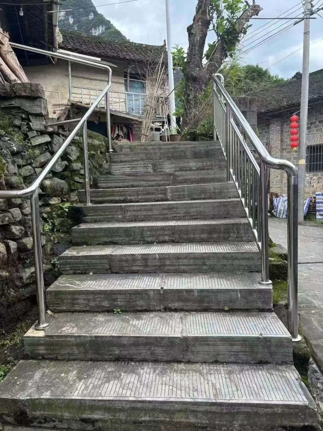 吉首市:办好民生实事书写“幸福答卷”(图1) 吉首市:办好民生实事书写“幸福答卷”(图1)