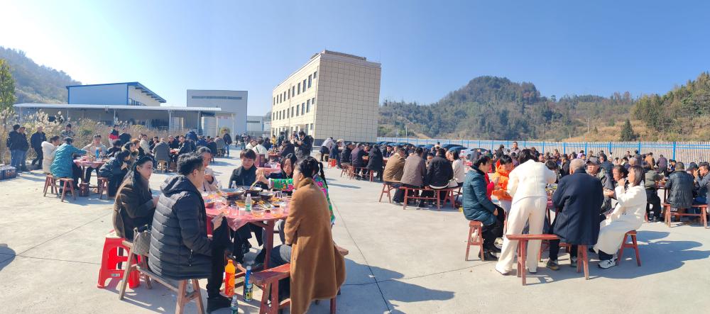 靖峰砼企迁新址,共襄盛举启新程(图1) 靖峰商砼迁新址,共襄盛举启新程(图1)